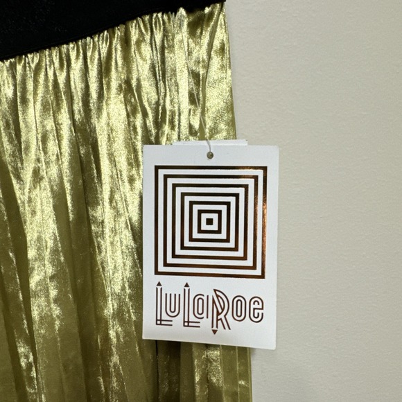 LuLaRoe Women's Skirt Sz L Gold Velvet Pleated Shimmer (29" Length) NWT - Picture 3 of 7